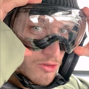 Meet your Posher, Cedric